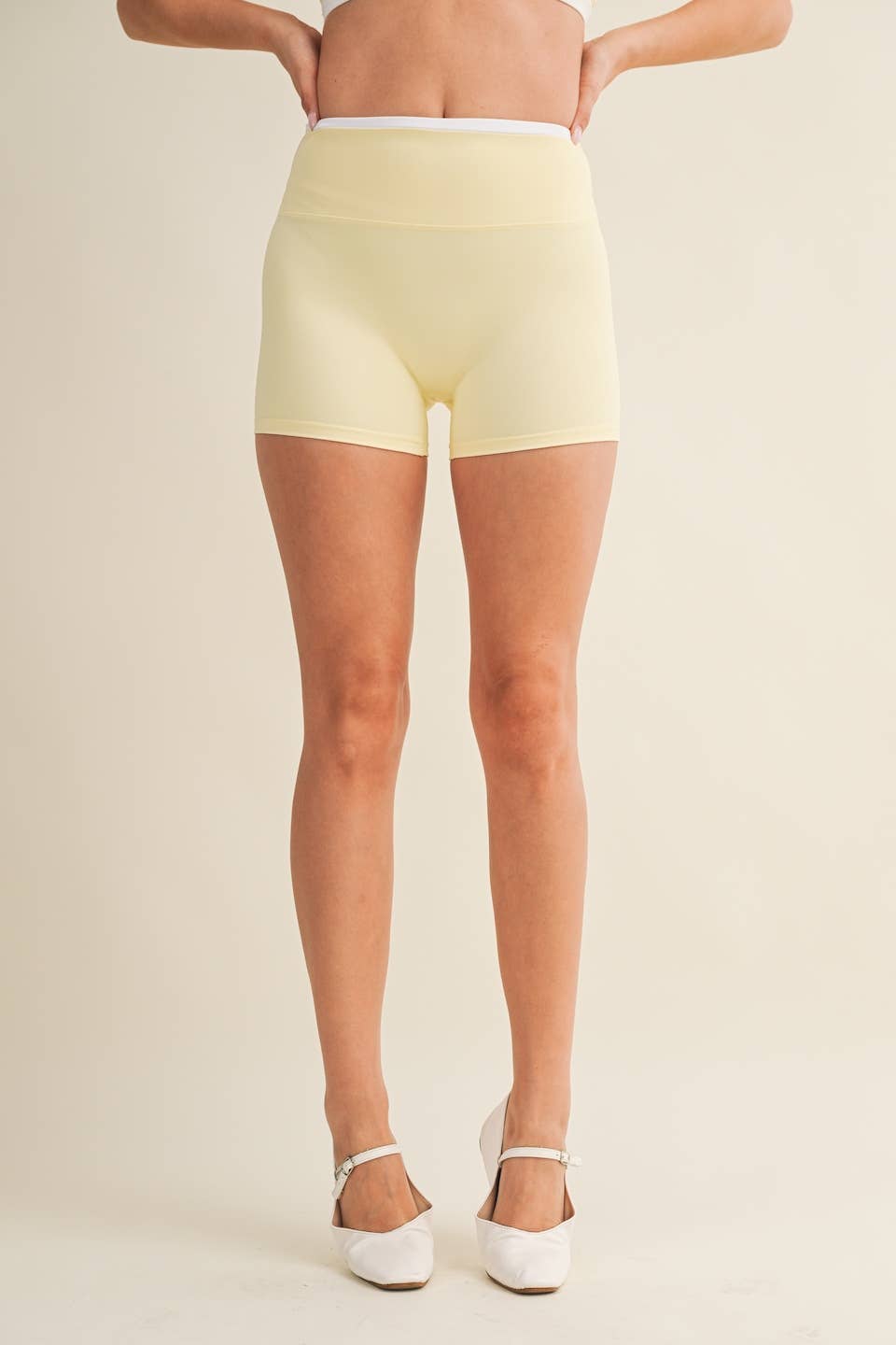 Contrast Binding Biker Shorts: Lemon / S