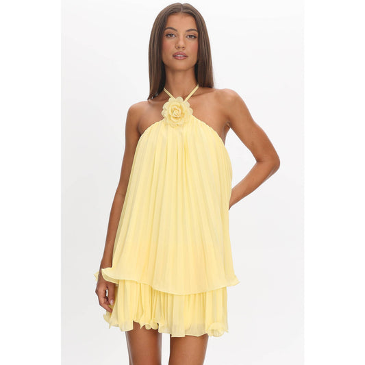 SLEEVELESS HALTER FLORAL PLEATED MINI DRESS: LEMON / XS-S-M-L(1-3-2-1)